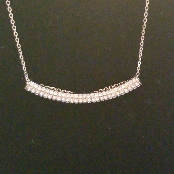 NECKLACE AND EARRING SET - Picture 2 of 5